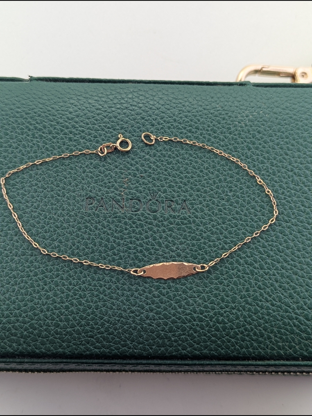 ✨ Vintage 10K Solid Gold Delicate Chain Bracelet with Diamond-Cut Center Bar ✨